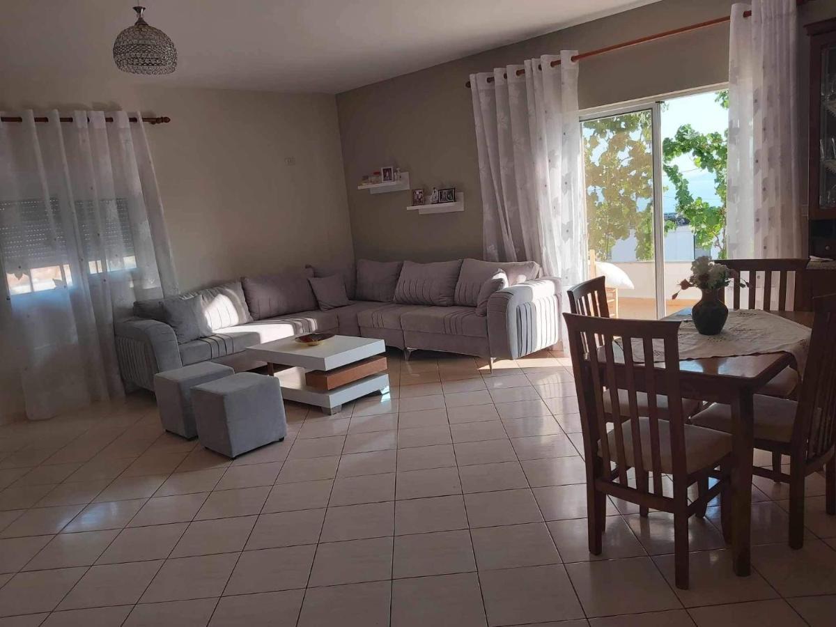 ساراندا White Panorama Apartment المظهر الخارجي الصورة