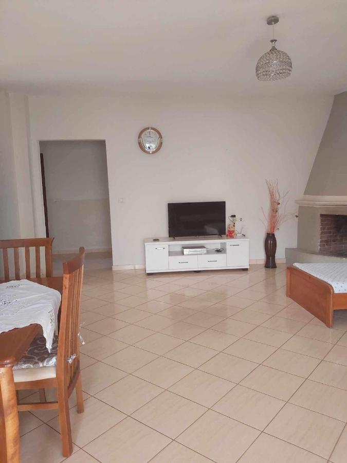 ساراندا White Panorama Apartment المظهر الخارجي الصورة
